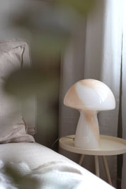 Bordslampa Fungo Swirl 16 Beige