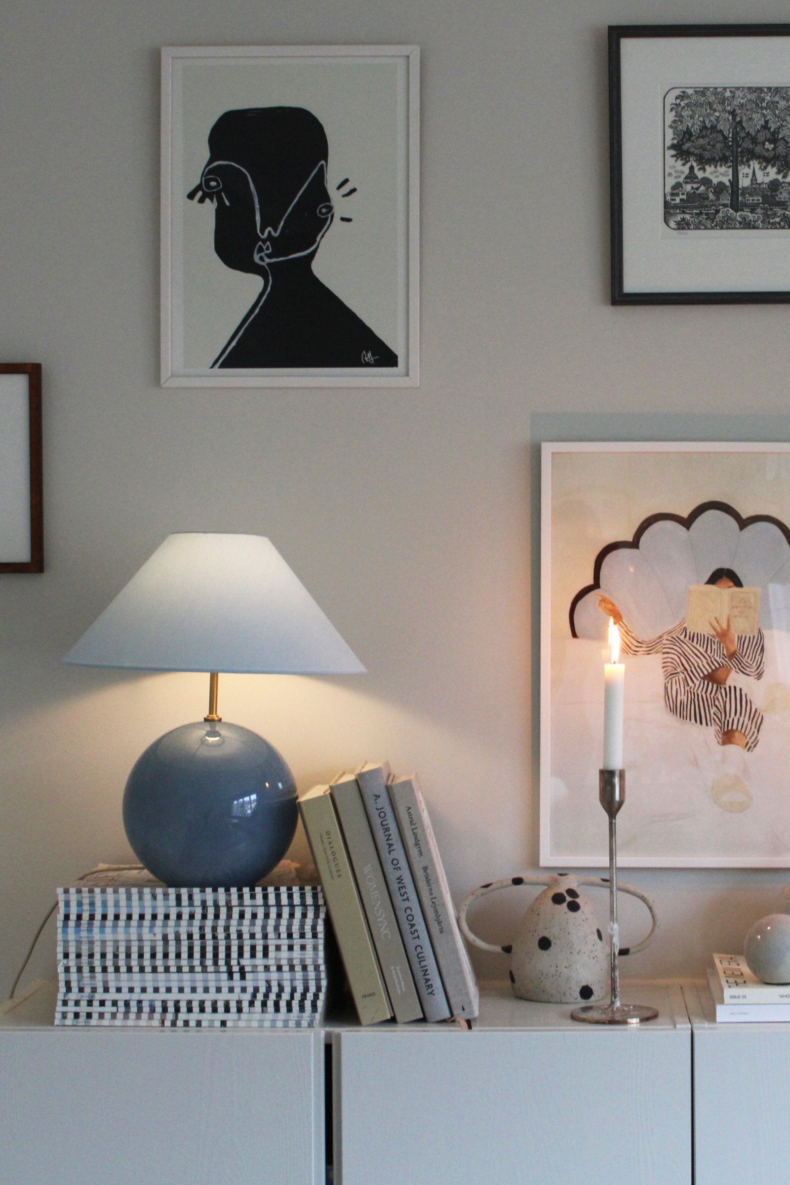 Bordslampa Iris 35 Duvblå