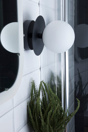 Vägglampa/Plafond Art Deco IP44 Svart/Vit