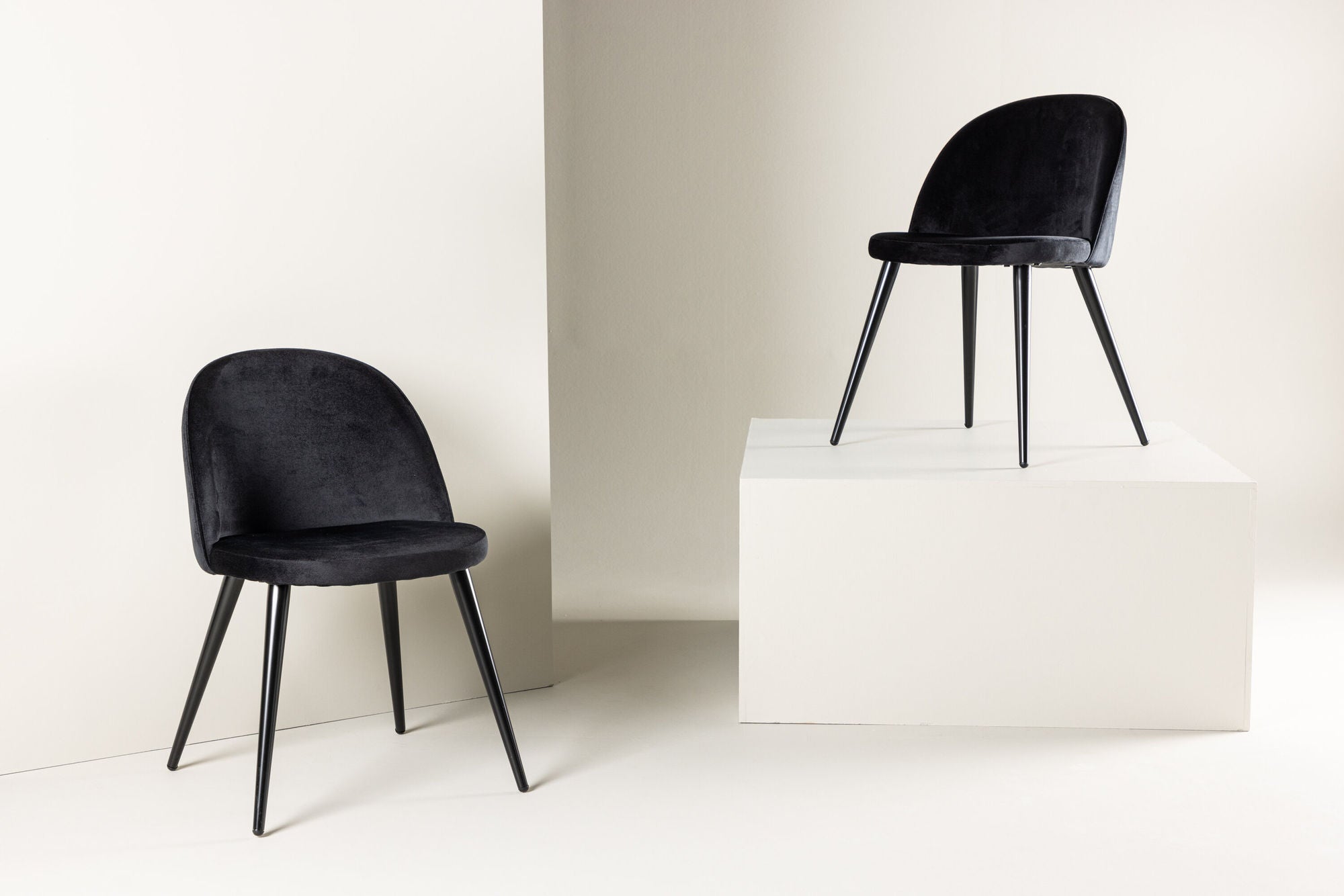 Vinga Matstol Sammet Svart, 2-Pack