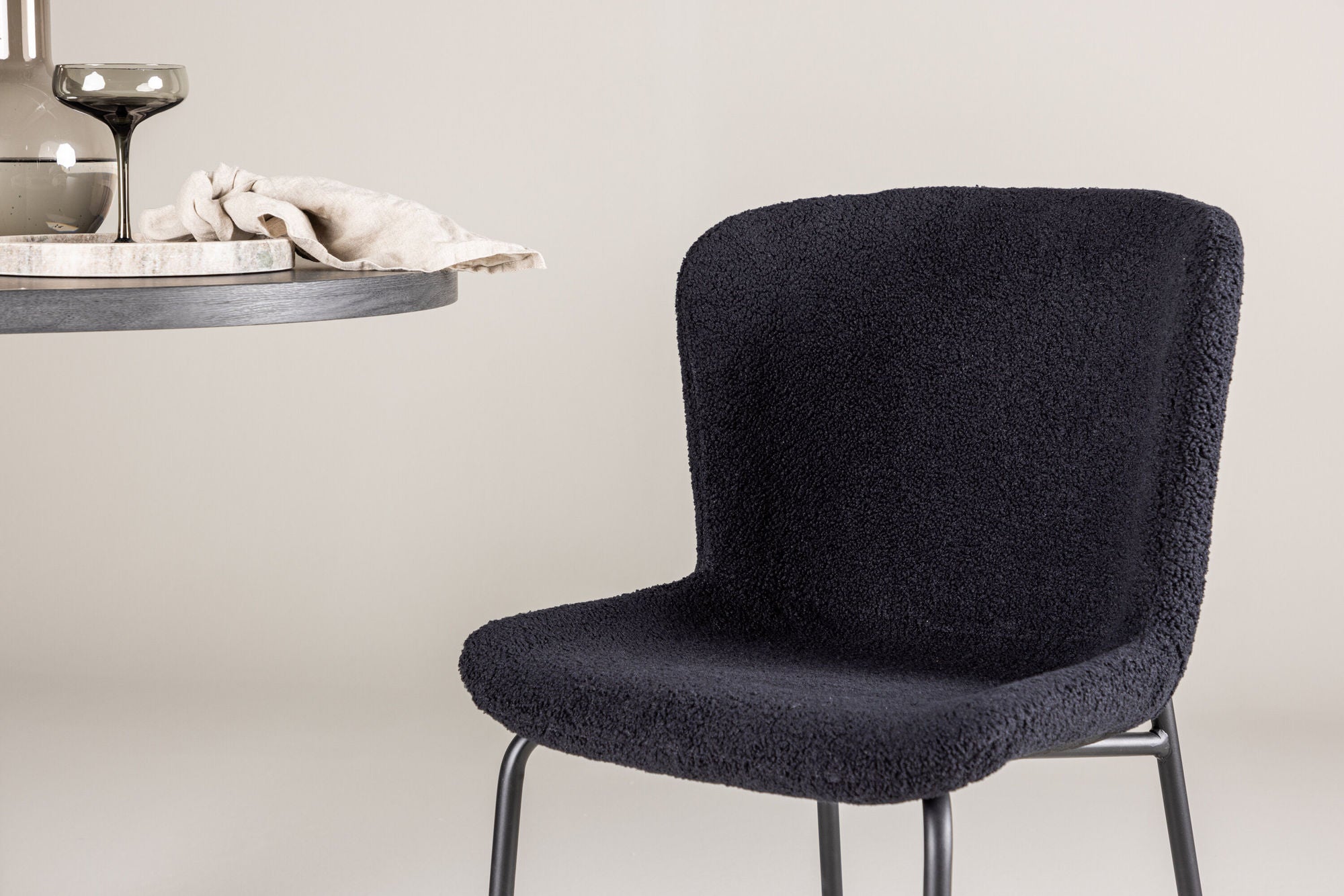 Modesto Matstol Bouclé, Svart 2-Pack