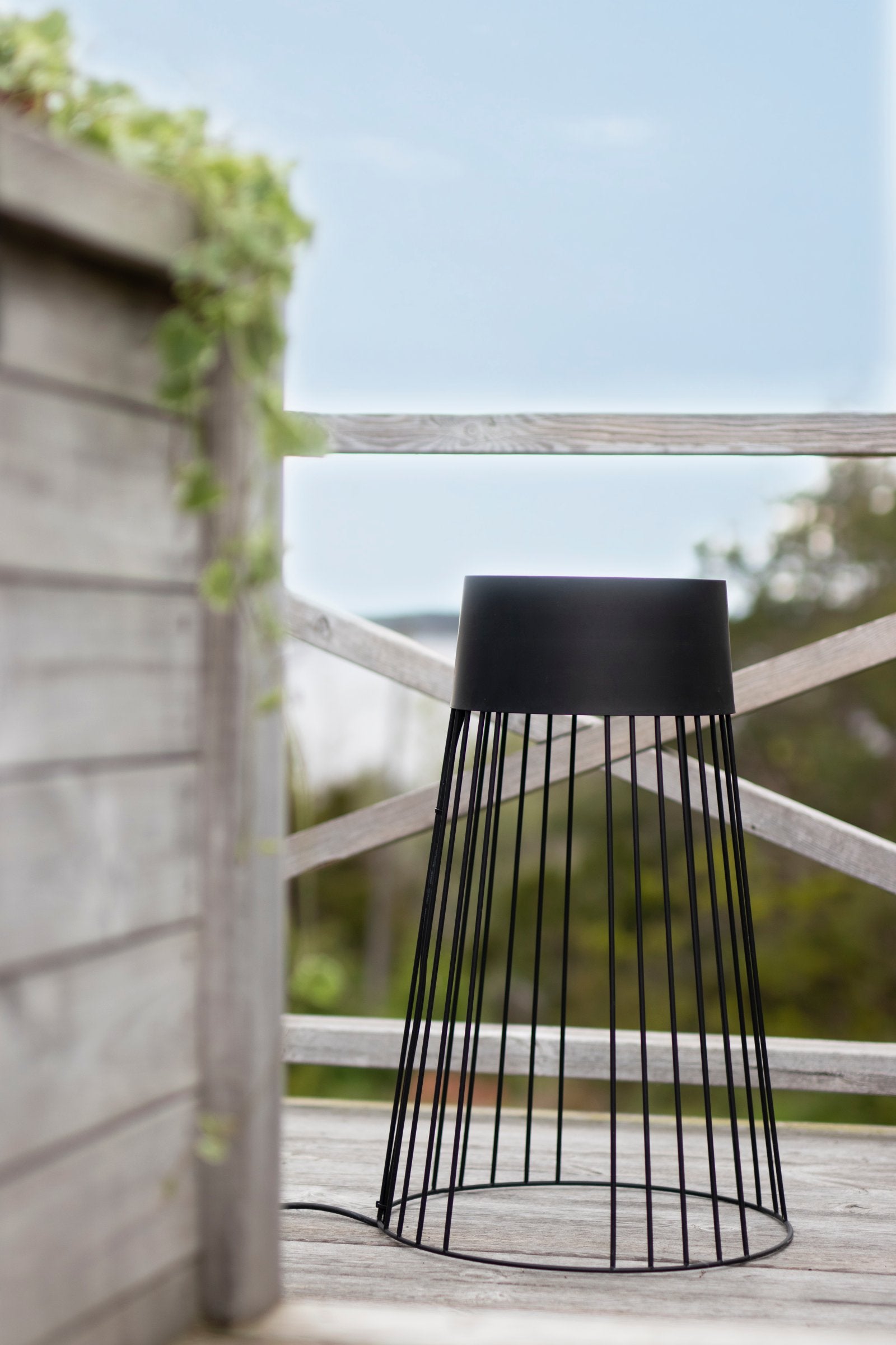 Golvlampa Koster 60 IP44 Svart
