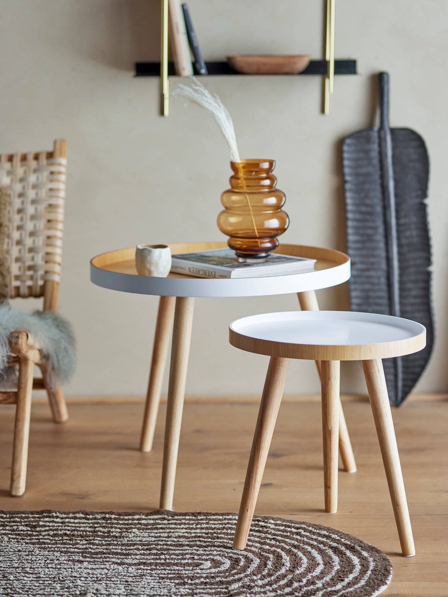Cappuccino Soffbord, Vit