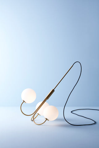 Krona Ballon satin brass/opal glas