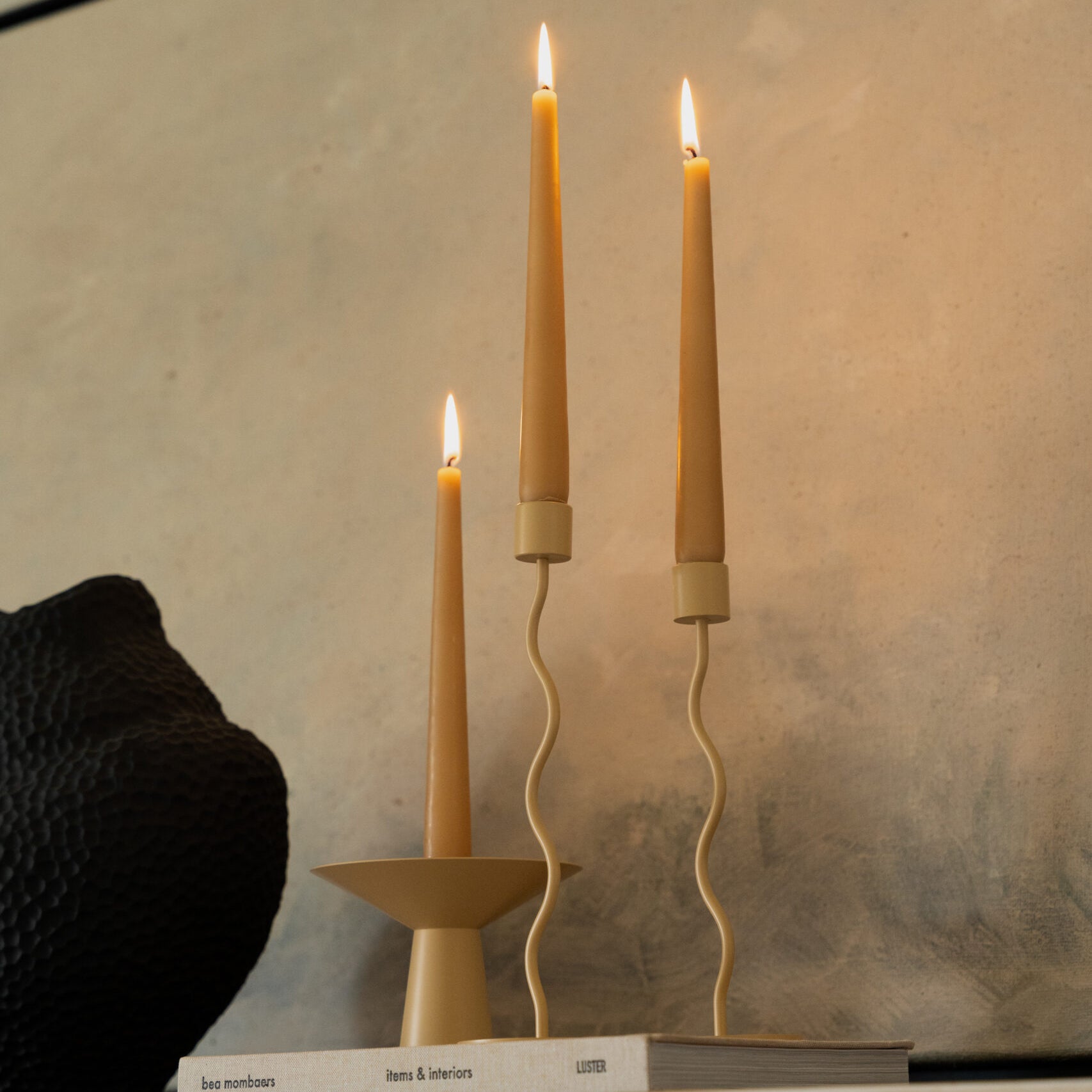 HI-029-06-PN-Curved-candlestick-26cm-peanut-INT1-scaled.jpg