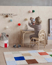 Nana Mini Barnbord, Natur