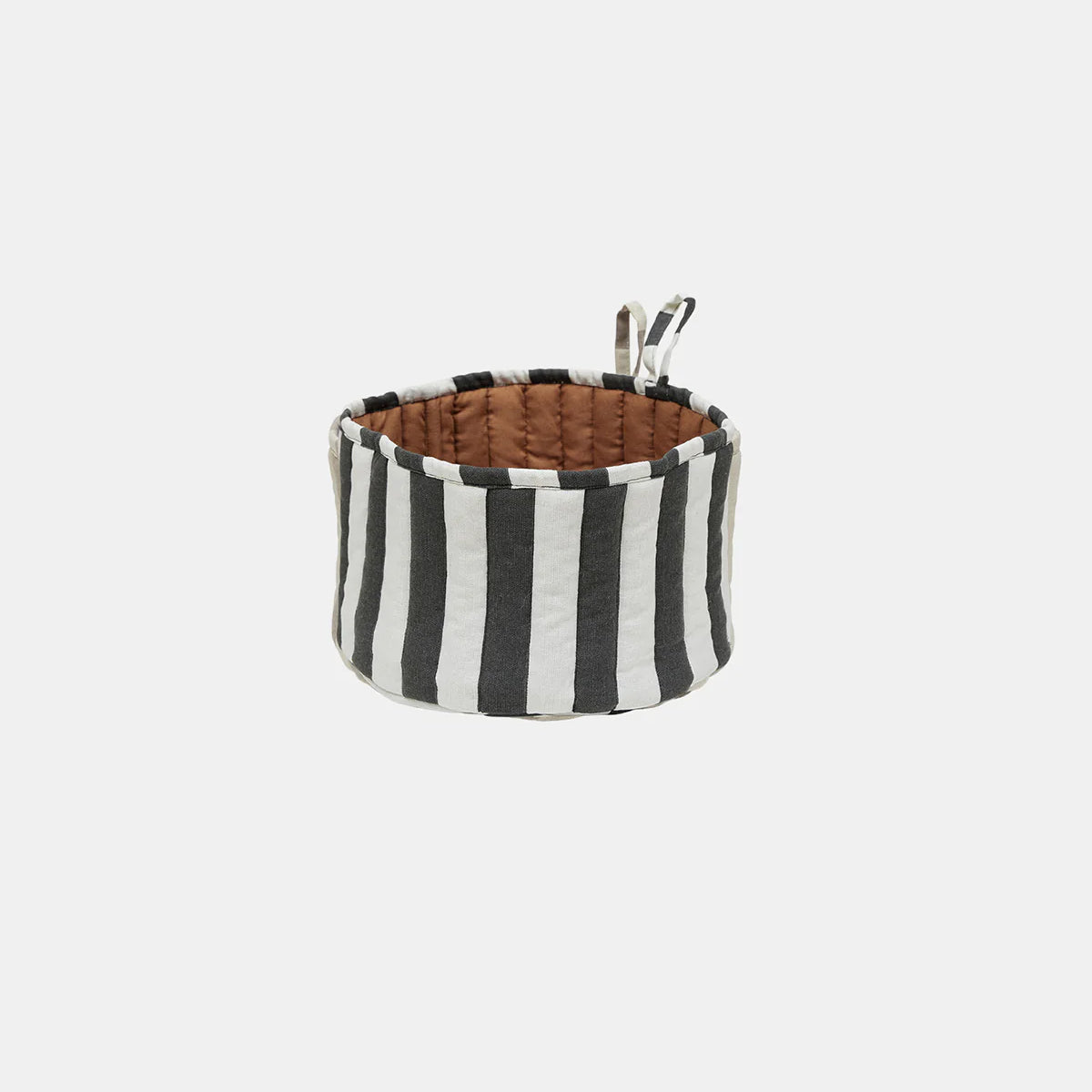 OYOY-L301161-Toppu-Bread-Basket_4cc1f722-c916-4f68-9d15-53cac8efd3a6.webp