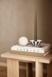 OY Square Sidobord, Natur