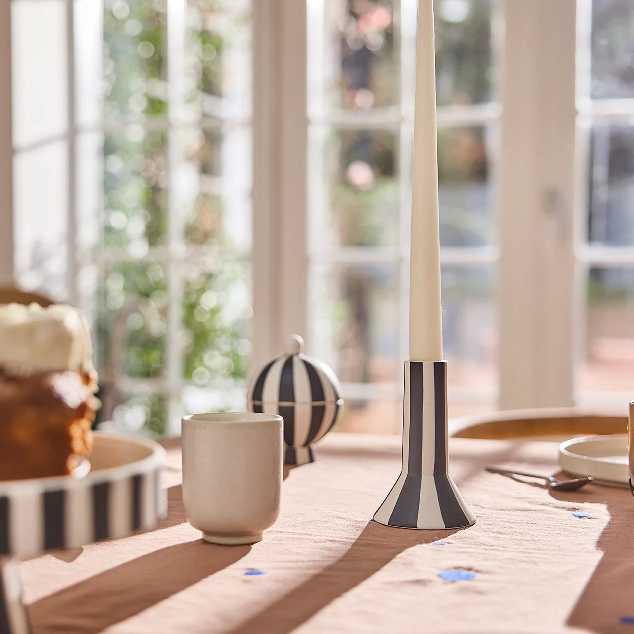OYOY-L301532-Toppu-Candleholder-High-L301508-Nori-Cup.webp