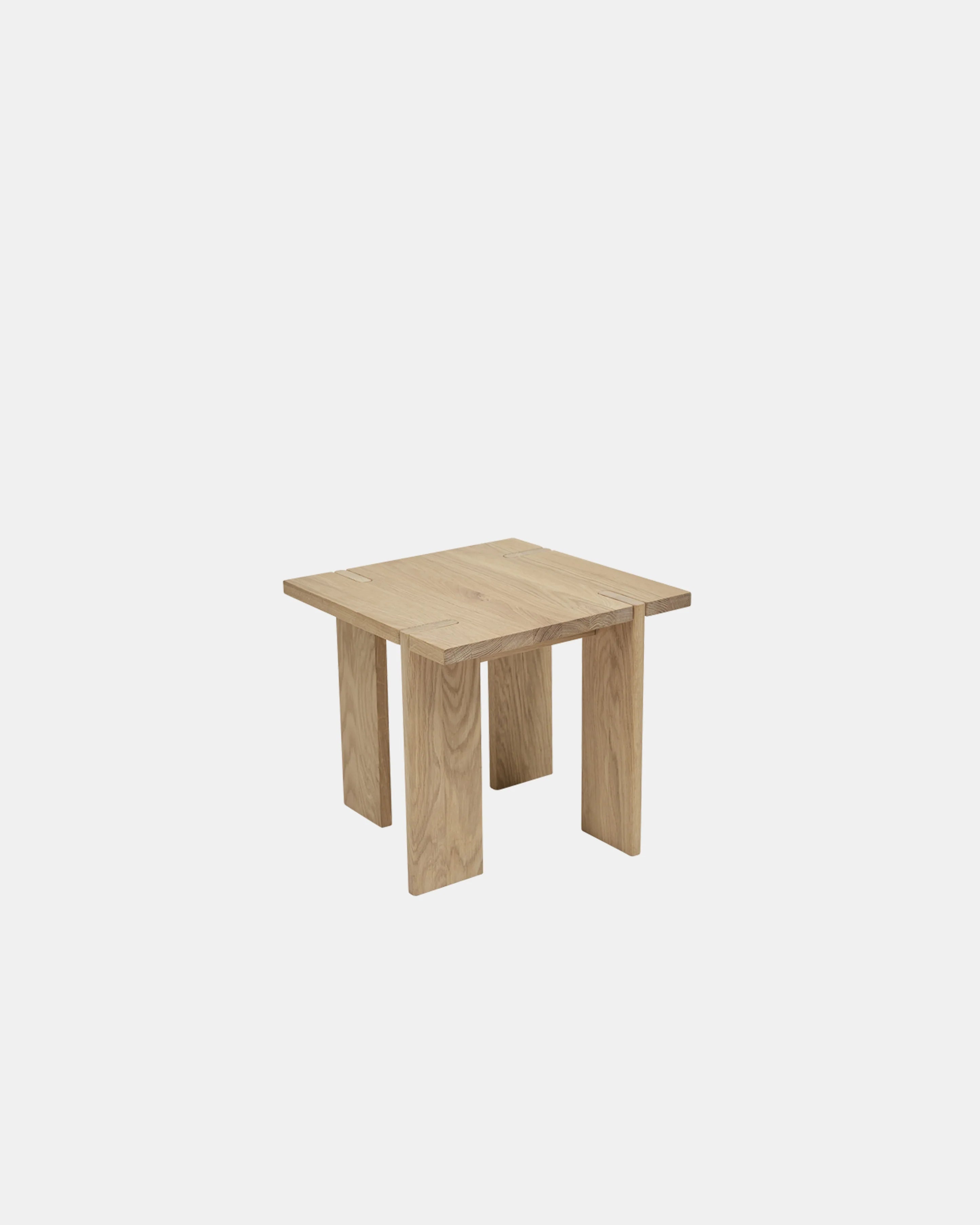 OY Square Sidobord, Natur