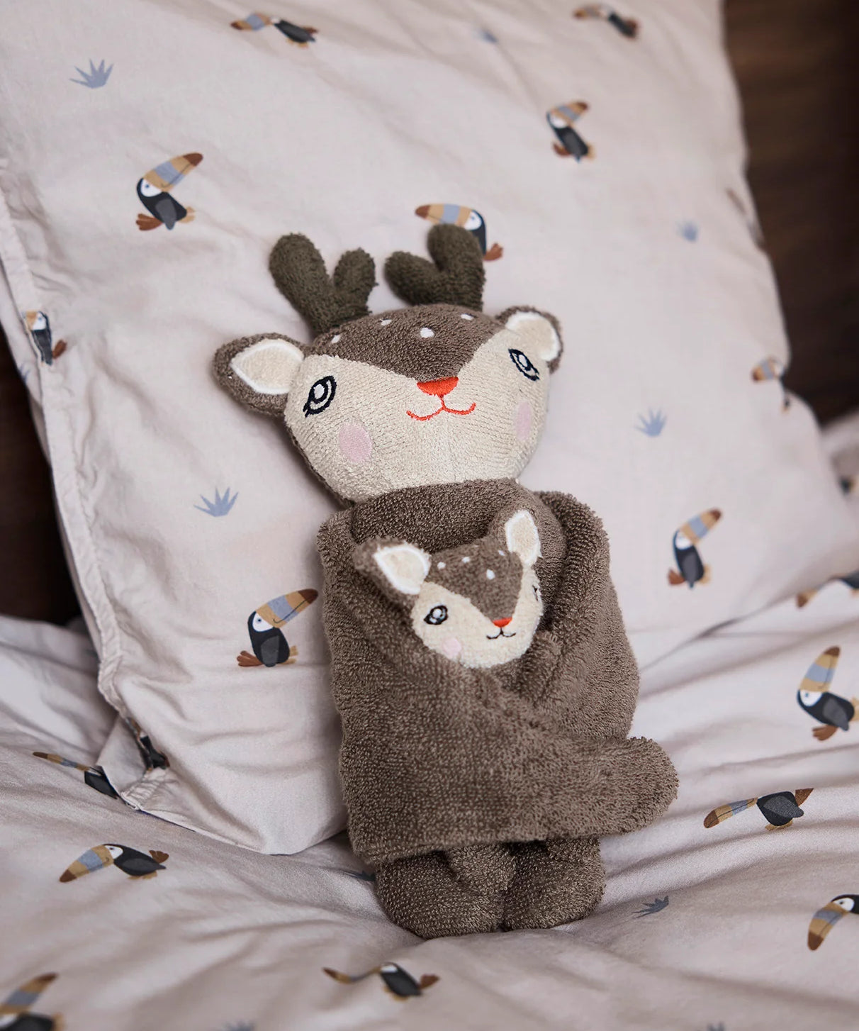 OYOY-M107652-M107642-M107643-Toucan-Bedding-M107726-Dea-Baby-Dac-Deer-01.webp