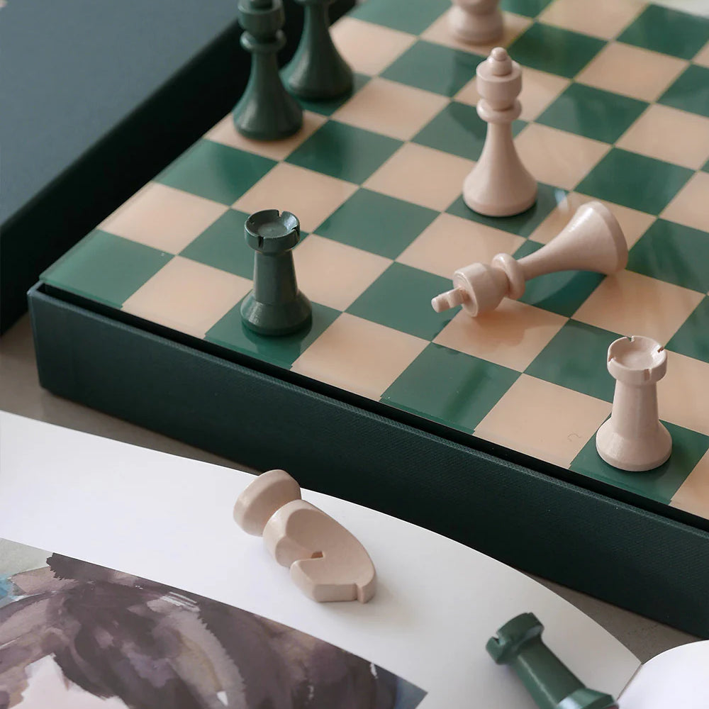 Printworks_Games_ClassicChess_mood_1.webp