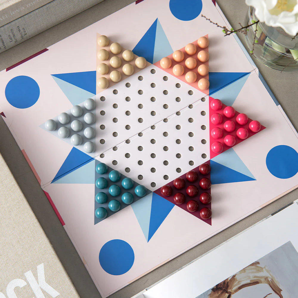 Printworks_Games_PlayChineseCheckers_mood_1.webp
