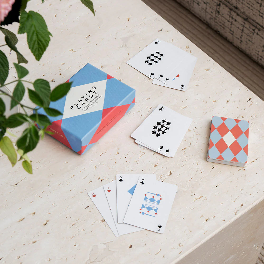 Printworks_Games_PlayPlayingCards_mood_1.webp