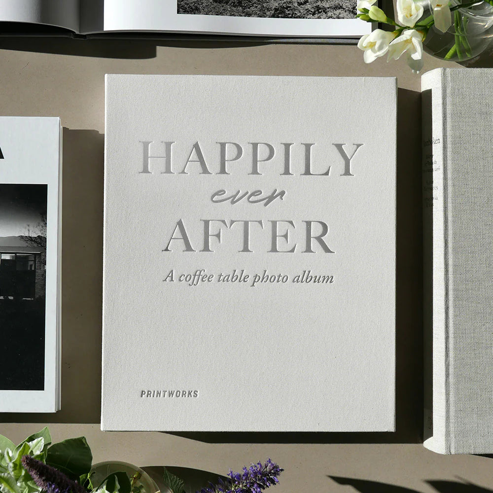 Printworks_PhotoAlbum_HappilyEverAfter_mood_2.webp