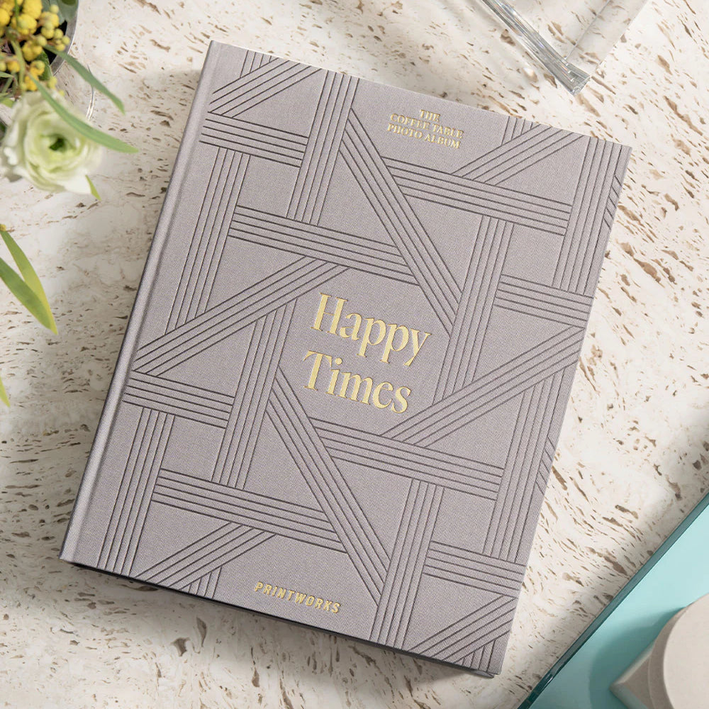 Printworks_PhotoAlbum_HappyTimes_mood_1.webp