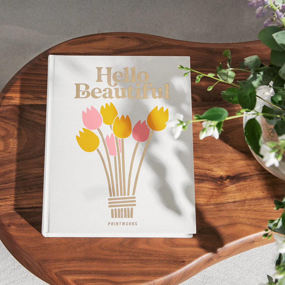 Printworks_PhotoAlbum_HelloBeautiful_mood_1.webp