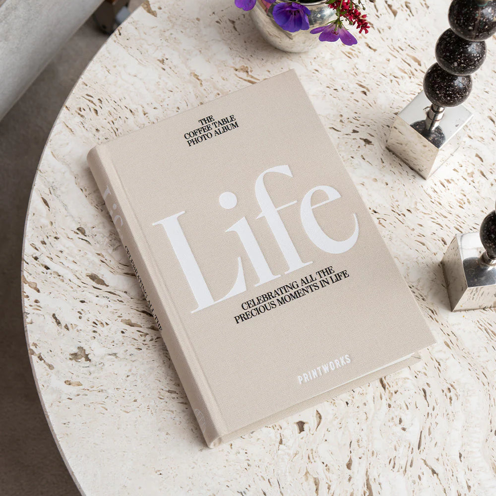 Printworks_PhotoBook_LifeBeige_mood_1_1.webp