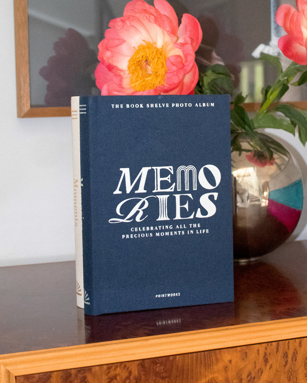 Bookshelf Album - Memories