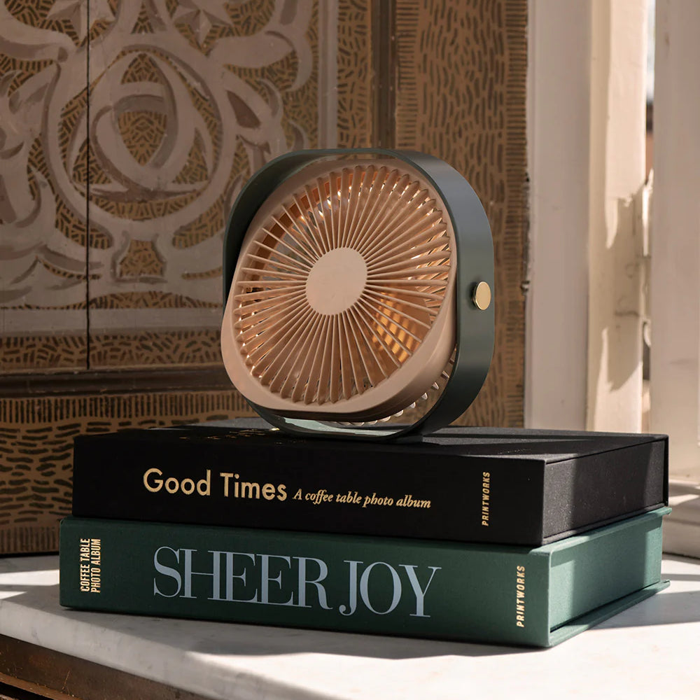 Printworks_TableFan_Green_mood_3.webp