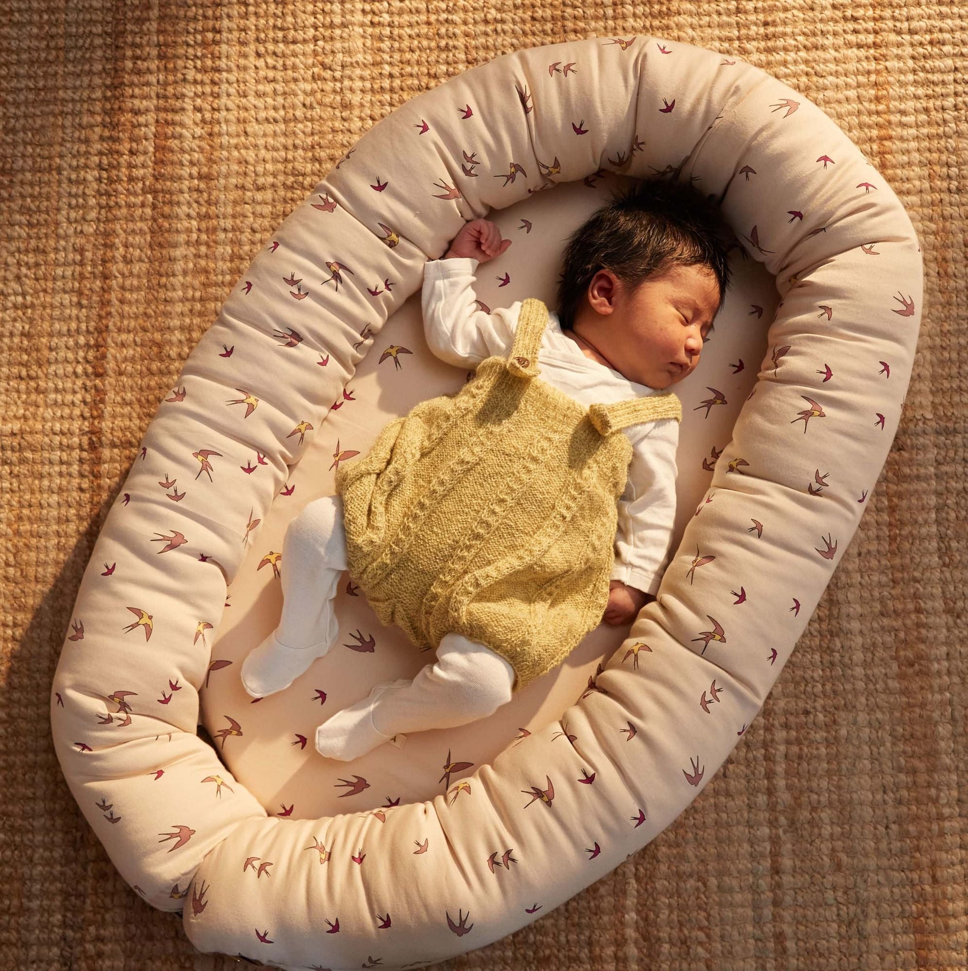 Babynest, Dancing Swallow Rose