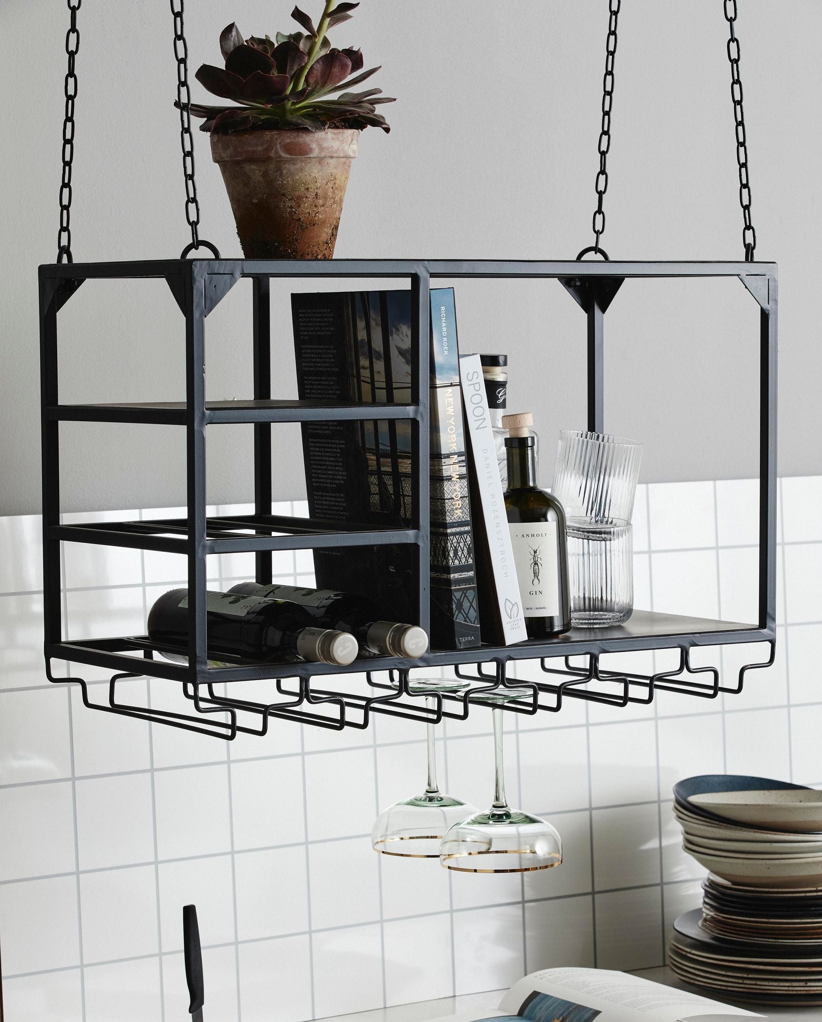 LOFT Hylla, Vinglashängare