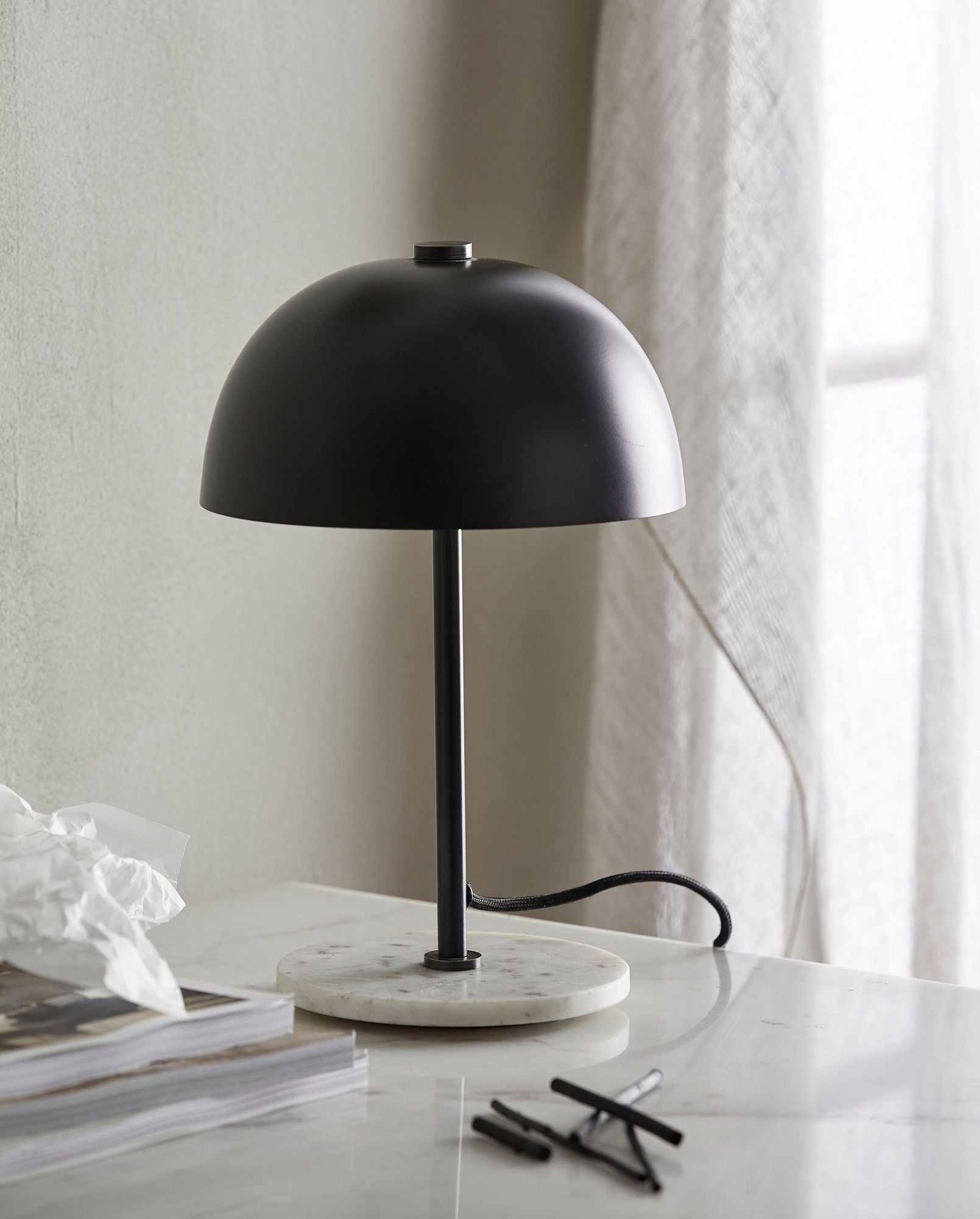 KITA Bordslampa, Svart