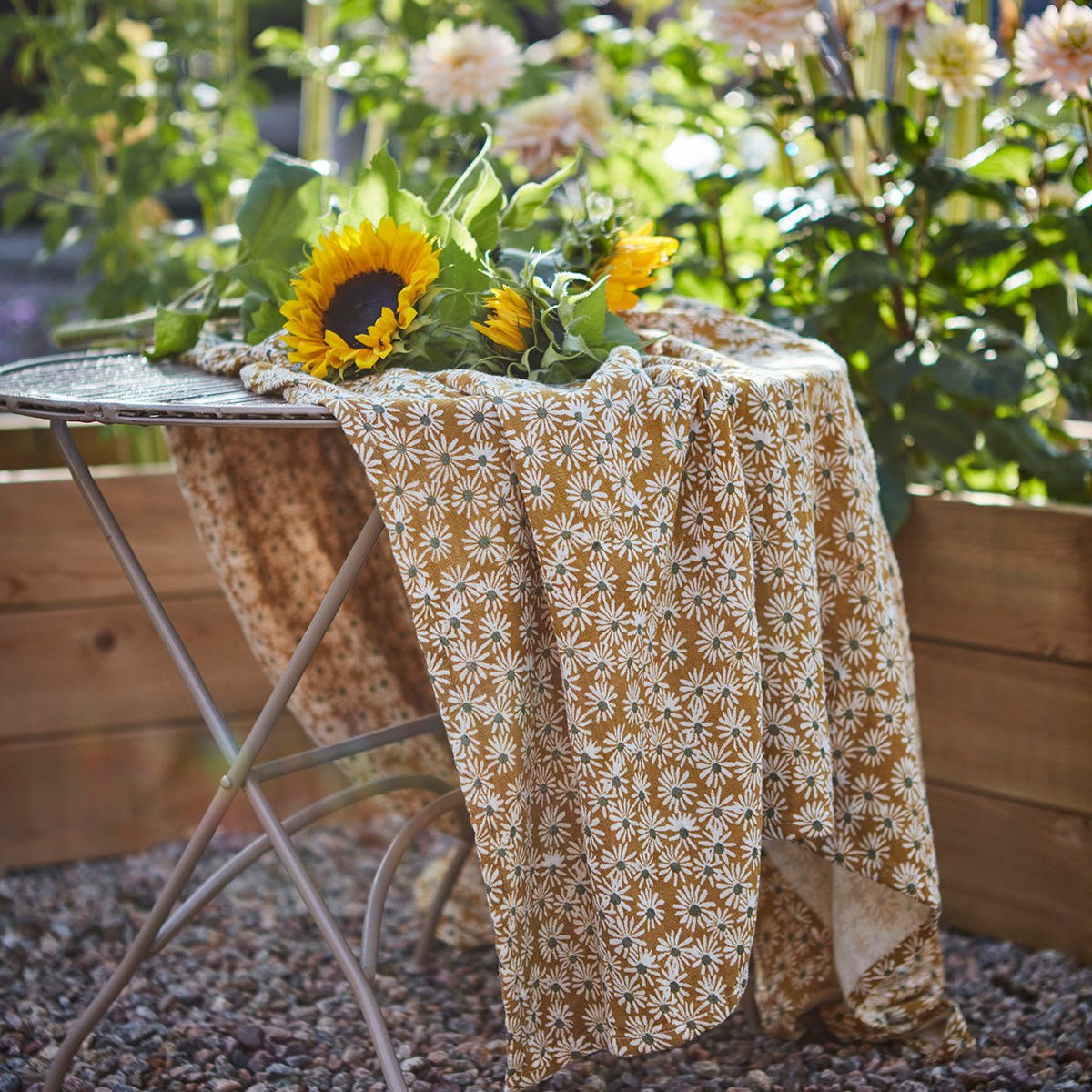 Affari of Sweden VISBY Trädgårdsbord, Beige - Azalea Home