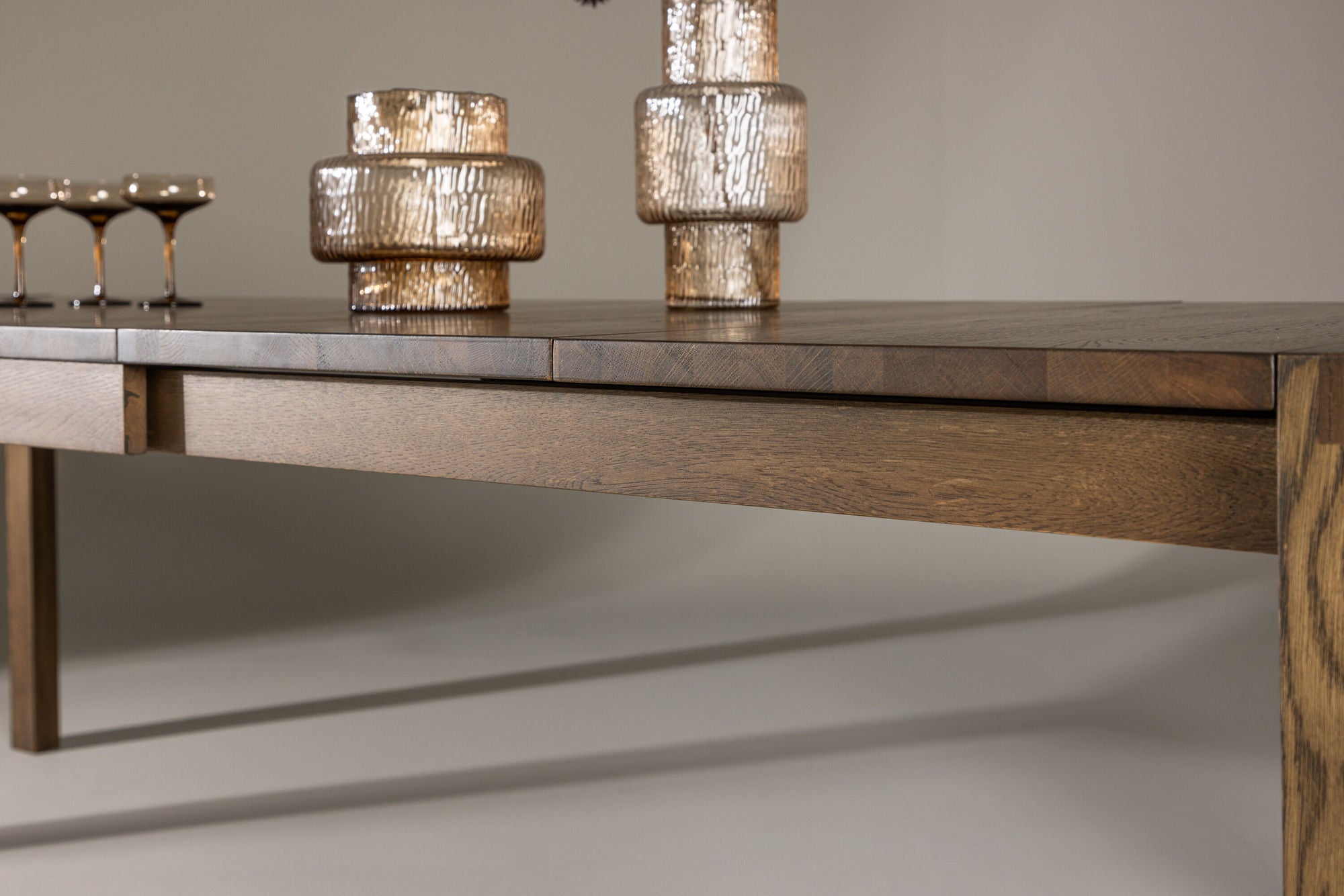 Slider Matbord, Ek