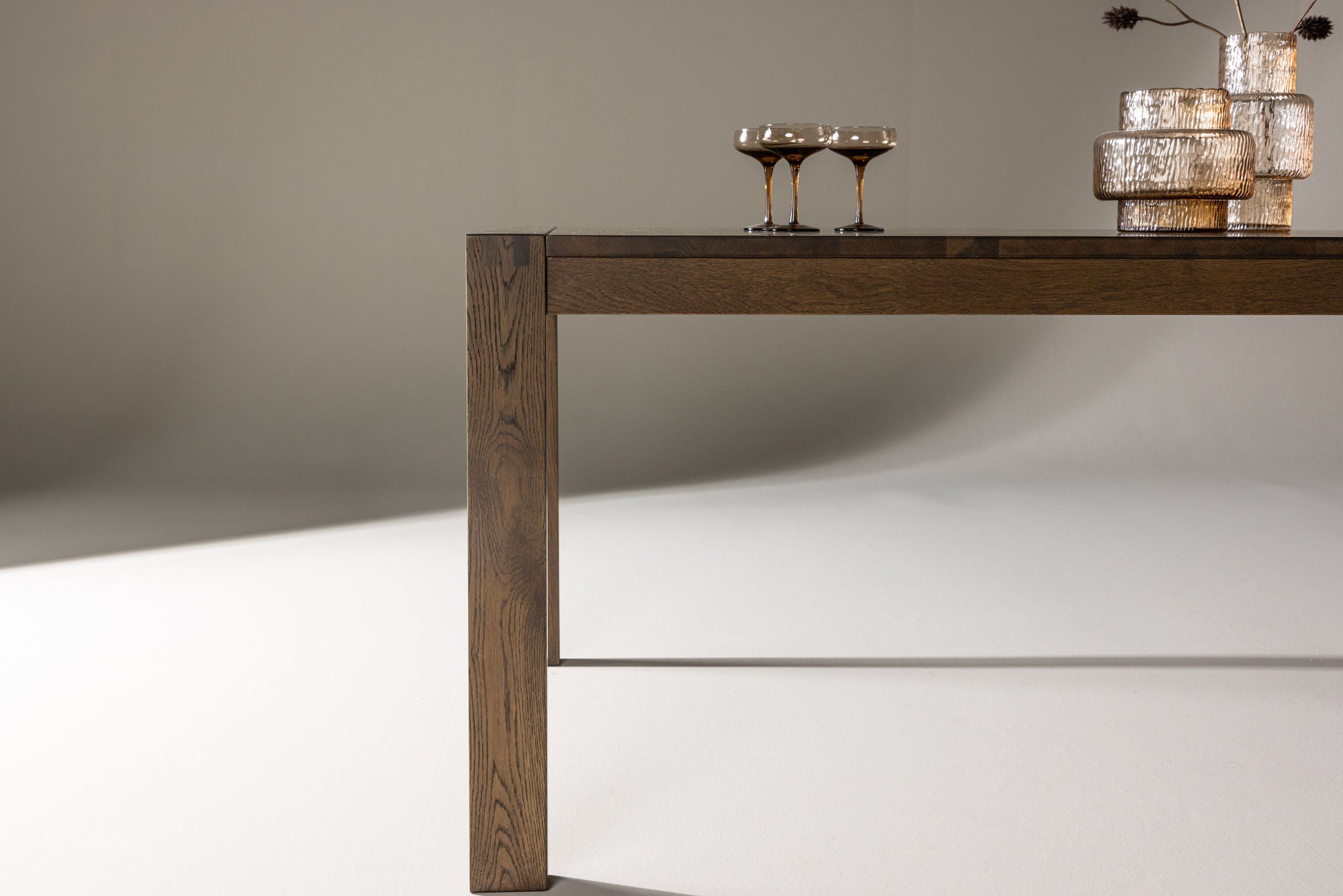 Slider Matbord, Ek