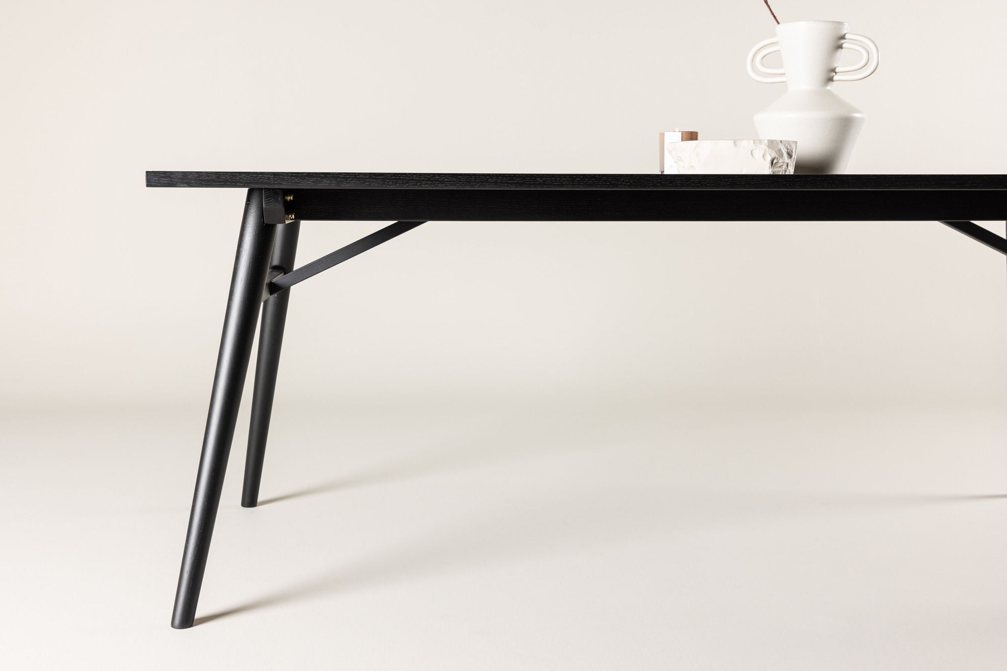 Sleek Matbord, Svart