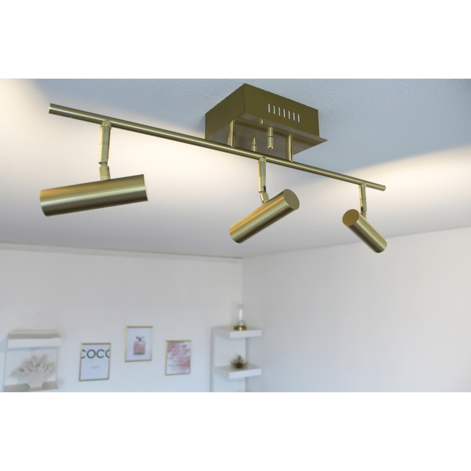 Aneta Lighting ARTIC takspot rak 3:a, matt mässing - Azalea Home