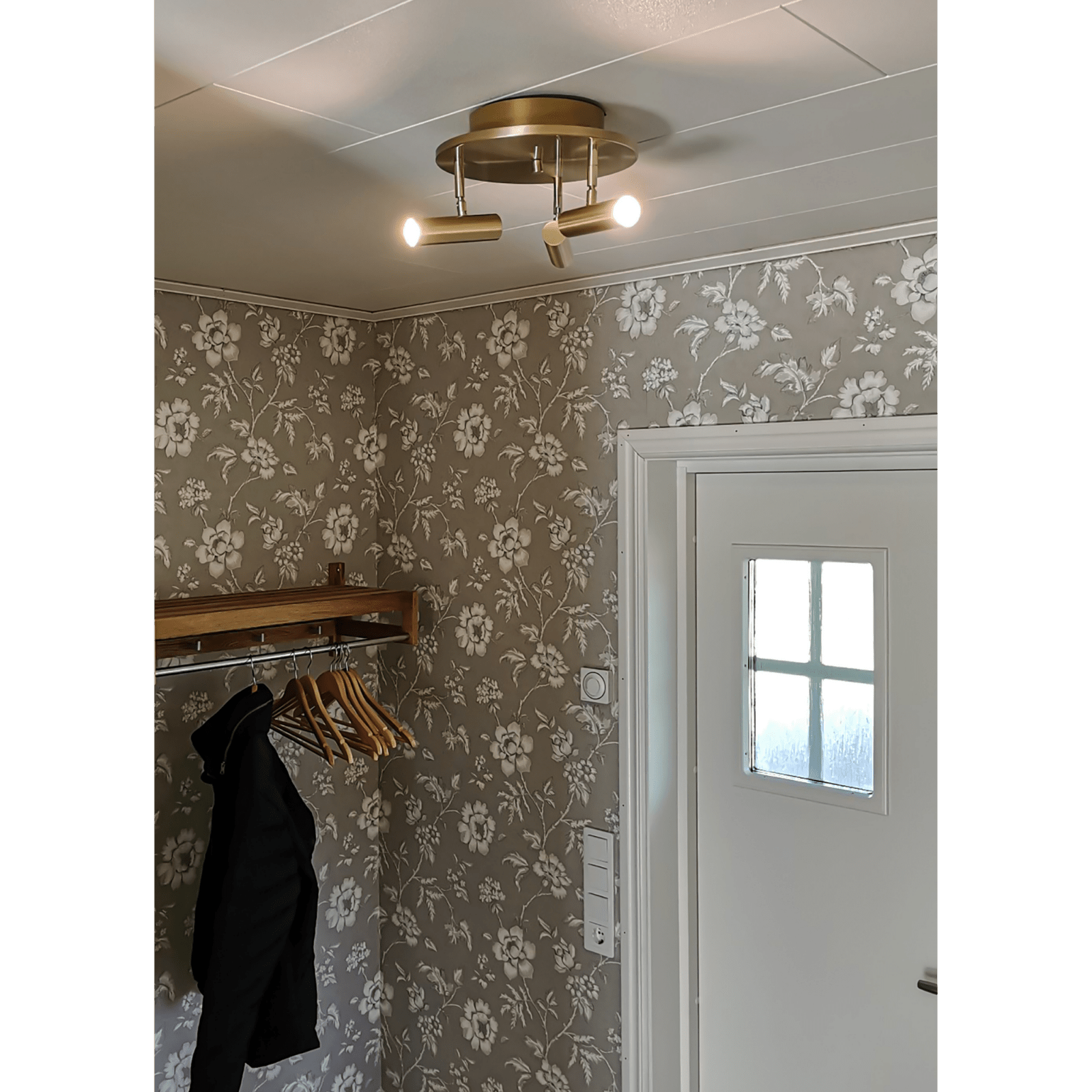 Aneta Lighting ARTIC takspot rund 3:a, matt mässing - Azalea Home
