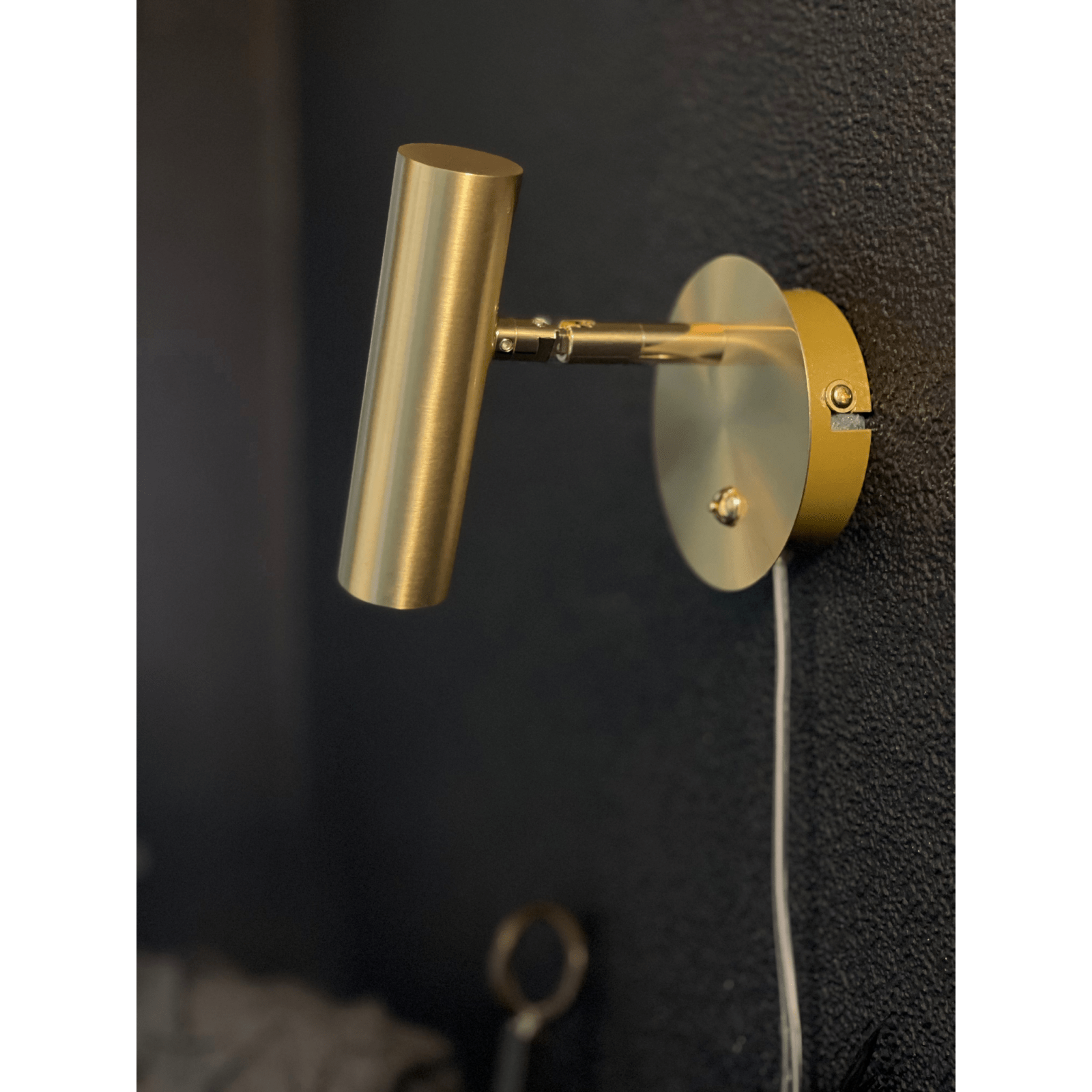 Aneta Lighting ARTIC vägglampa, matt mässing - Azalea Home