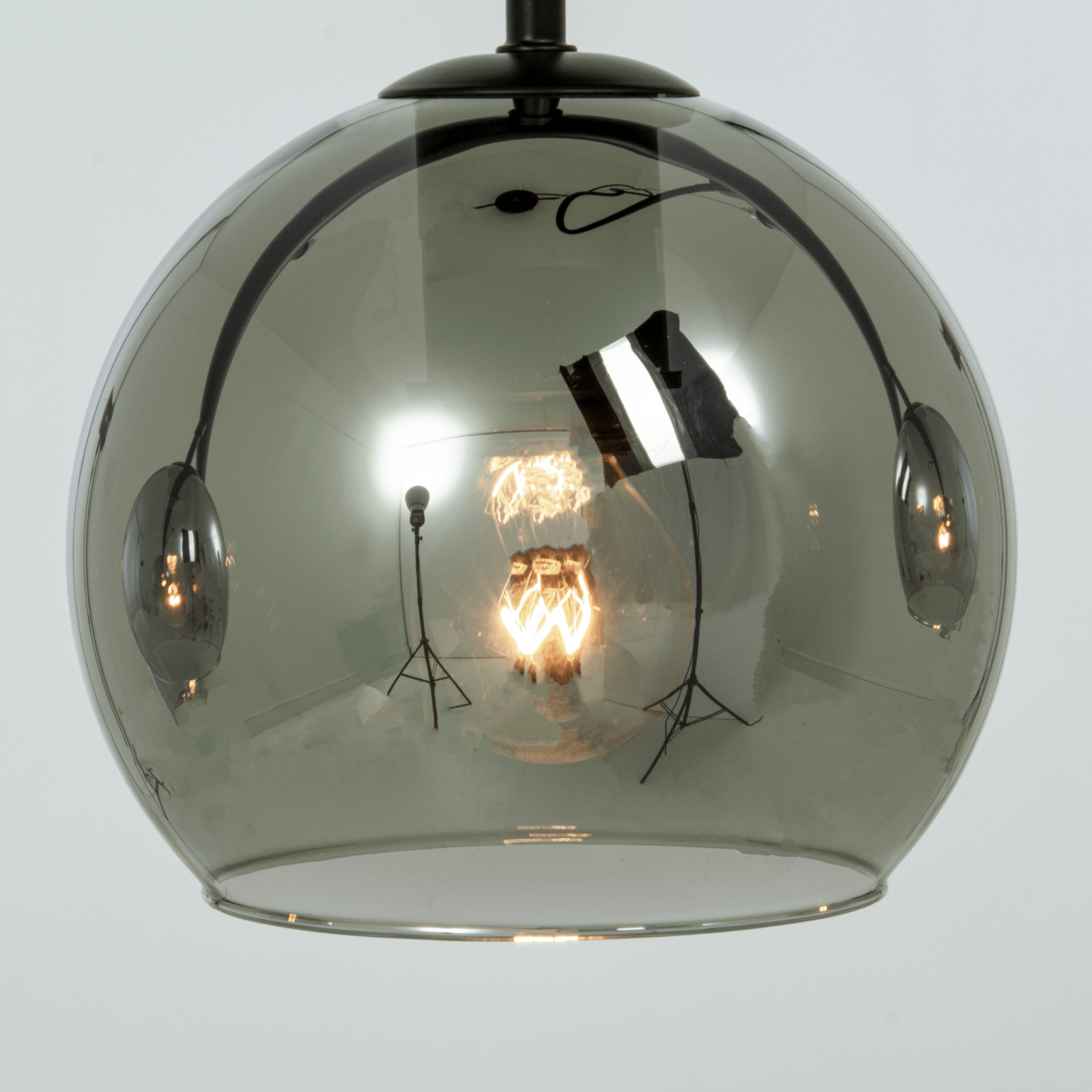 Aneta Lighting ATOM taklampa 5:a rak, svart/rök - Azalea Home