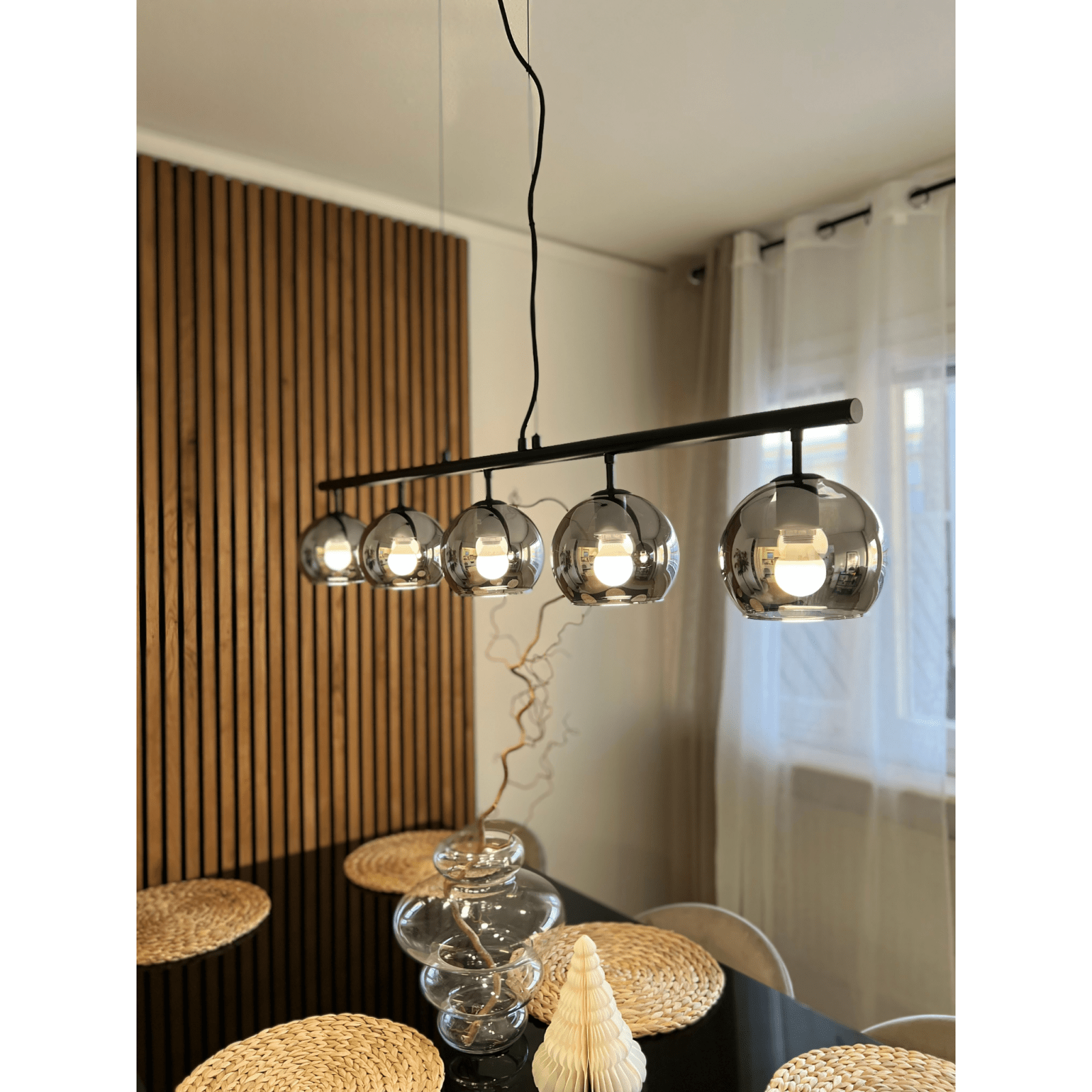 Aneta Lighting ATOM taklampa 5:a rak, svart/rök - Azalea Home
