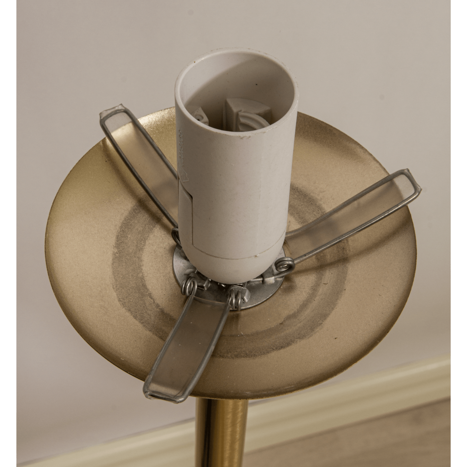 Aneta Lighting MOLEKYL golvlampa, matt mässing/vit - Azalea Home