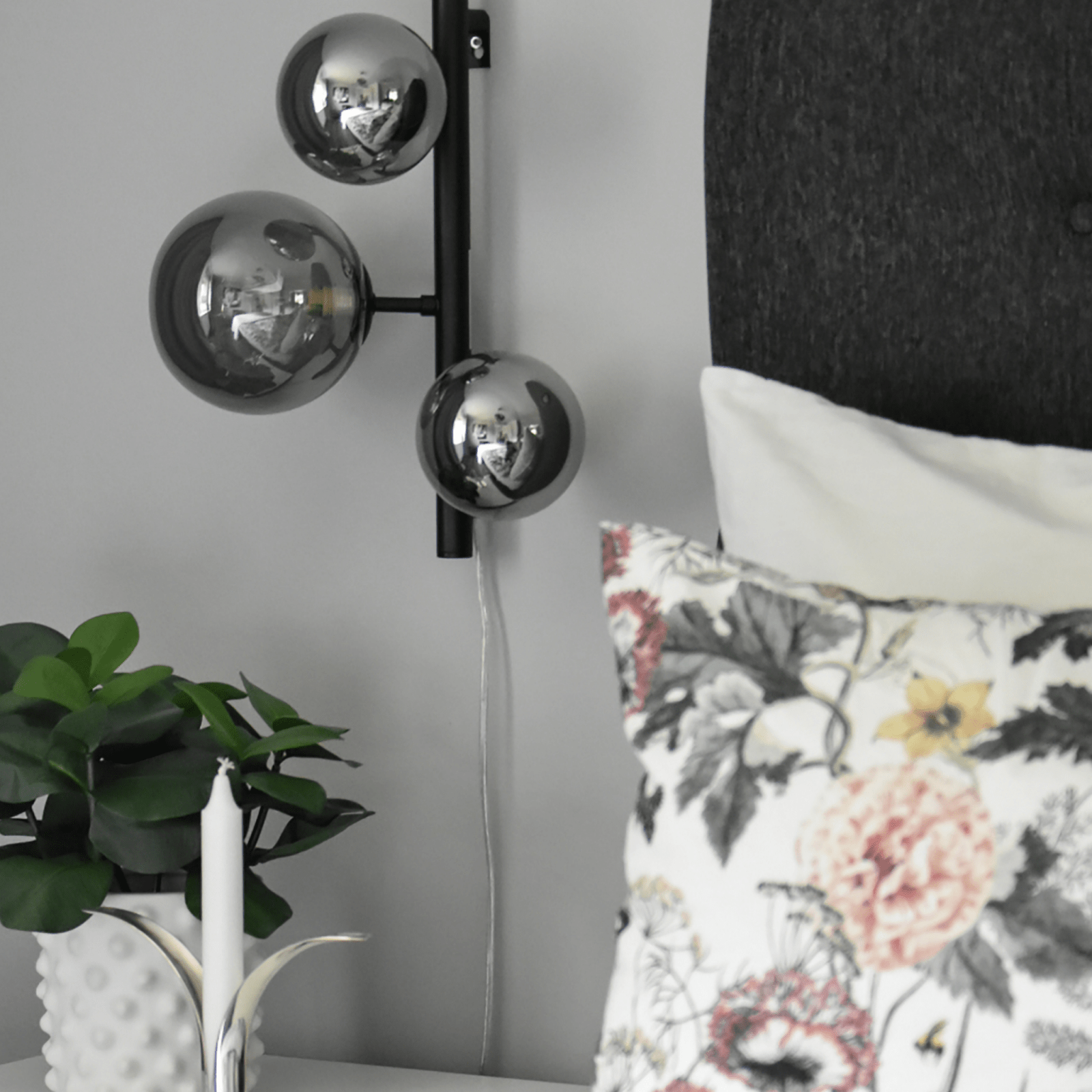 Aneta Lighting MOLEKYL vägglampa, svart/rök - Azalea Home