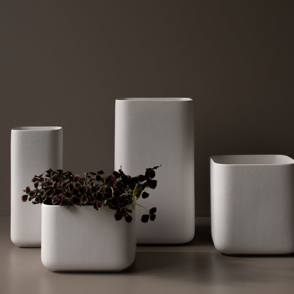 aw22_cube_white_square-6-91670.jpg