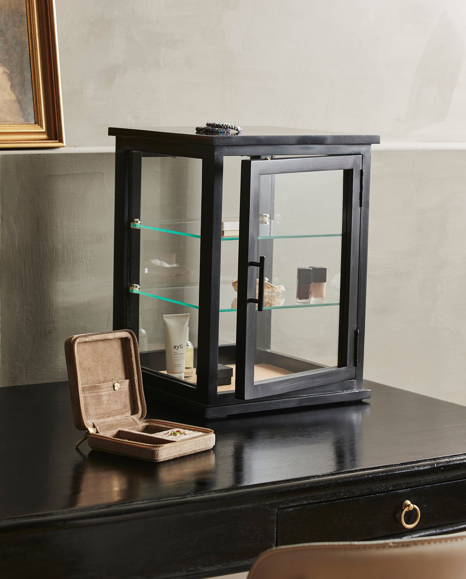 ARNO Skåp, Display