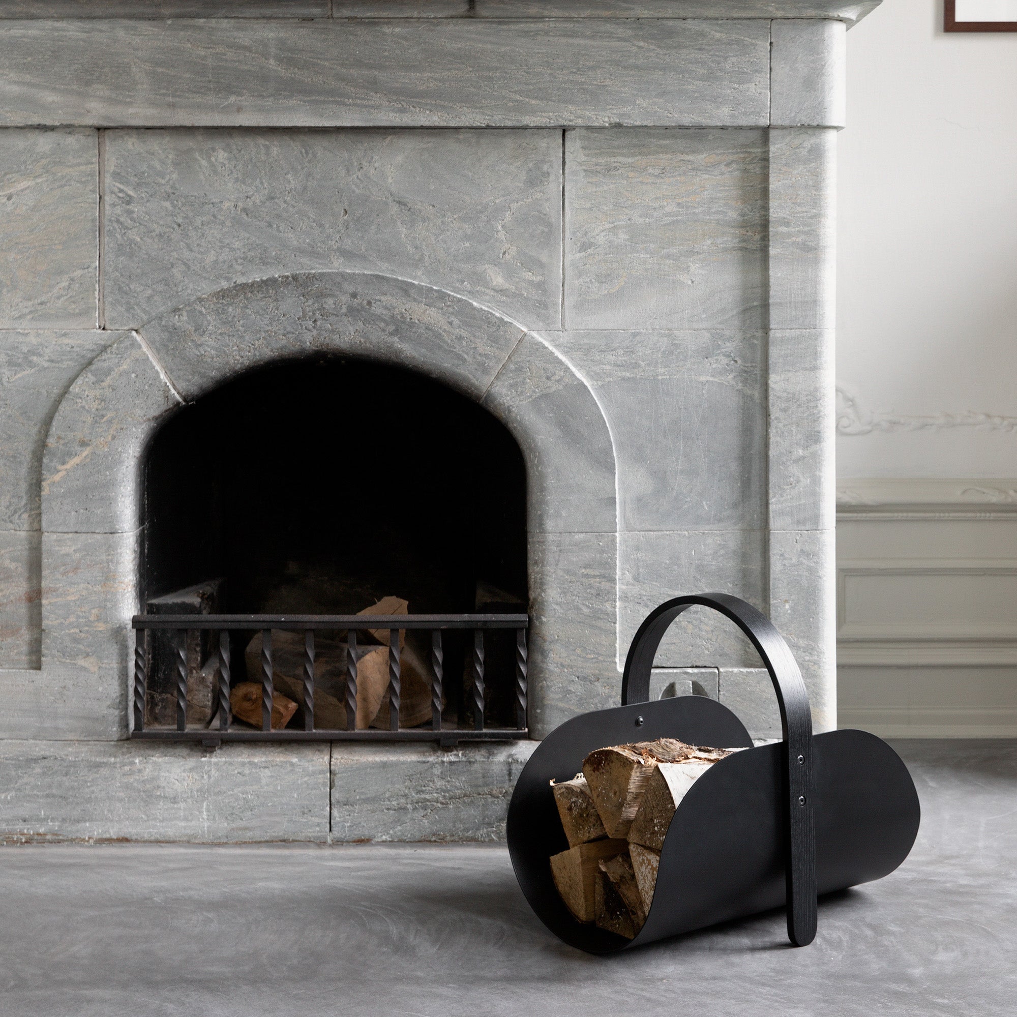 basket-black.jpg