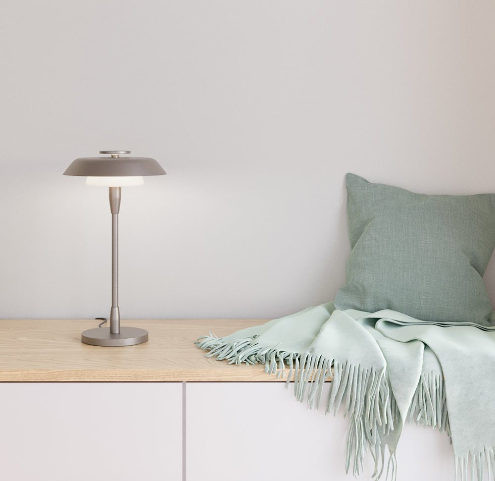 Belid Bordslampa Horisont 36,5 cm metallic champagne - Azalea Home