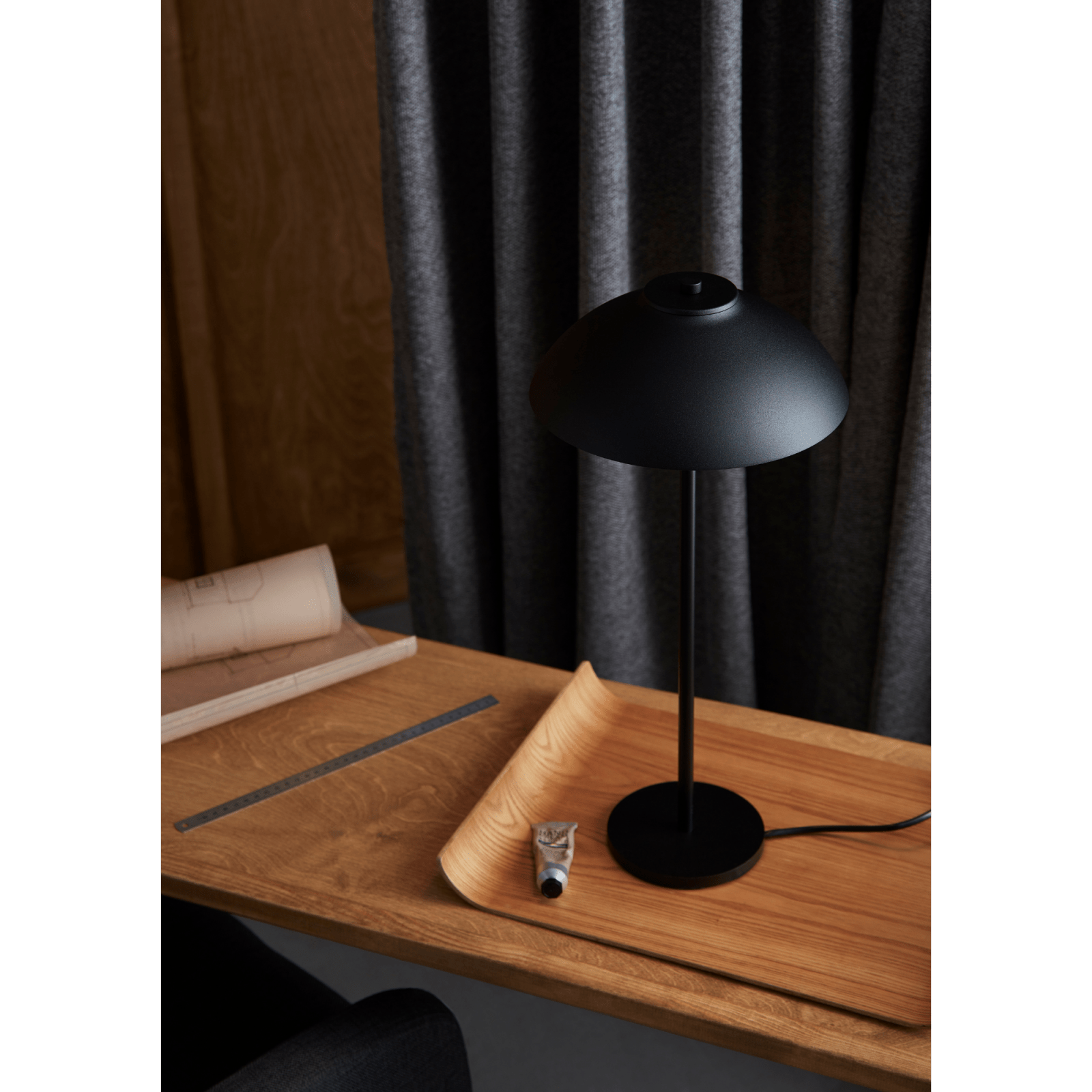 Belid Bordslampa Vali High svartstruktur - Azalea Home