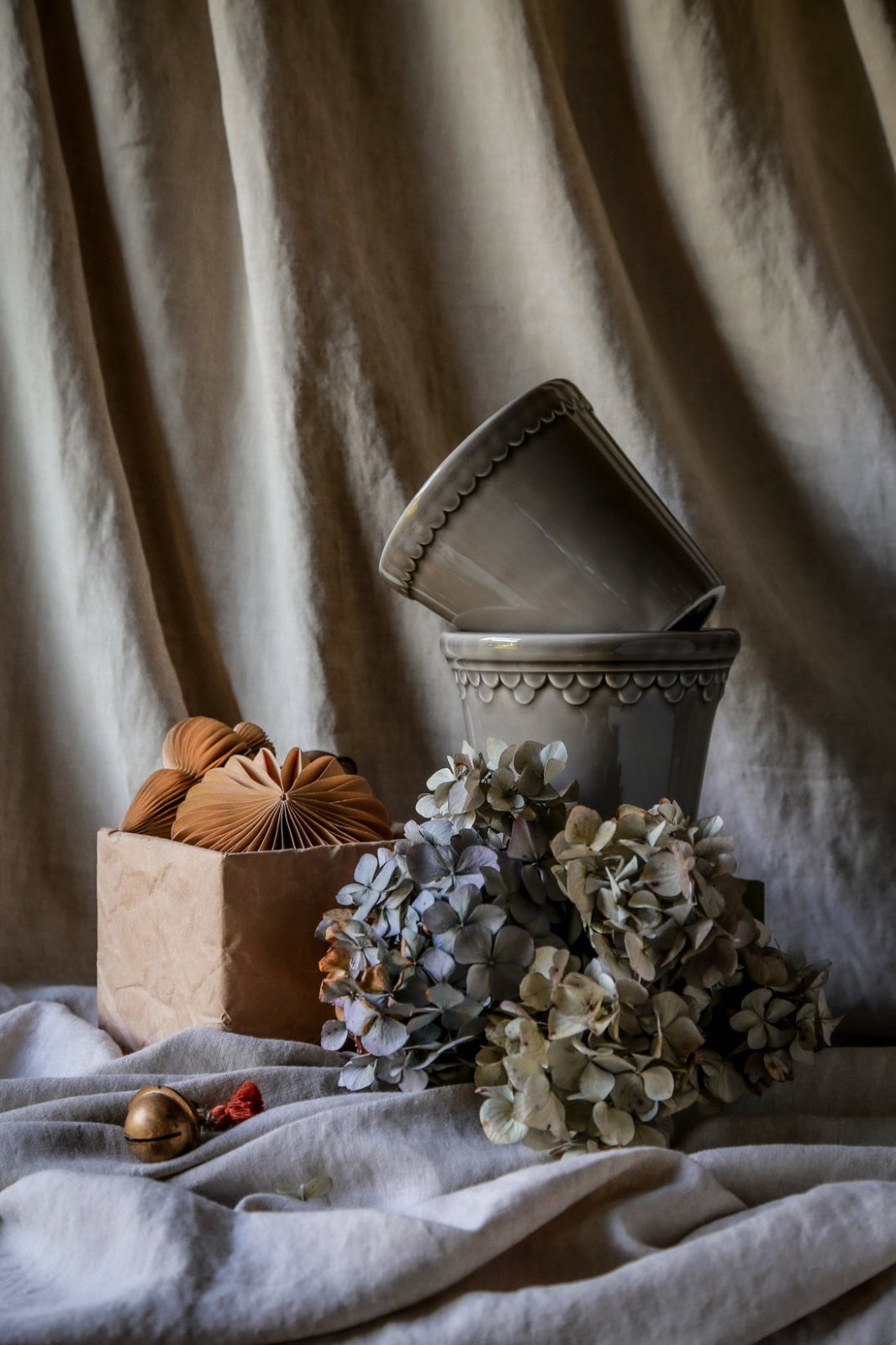 Bergs Potter Helena Kruka med Fat Ø18 cm, Pearl Grey - Azalea Home