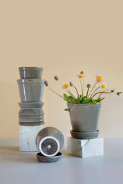 Bergs Potter Helena Kruka med Fat Ø18 cm, Pearl Grey - Azalea Home
