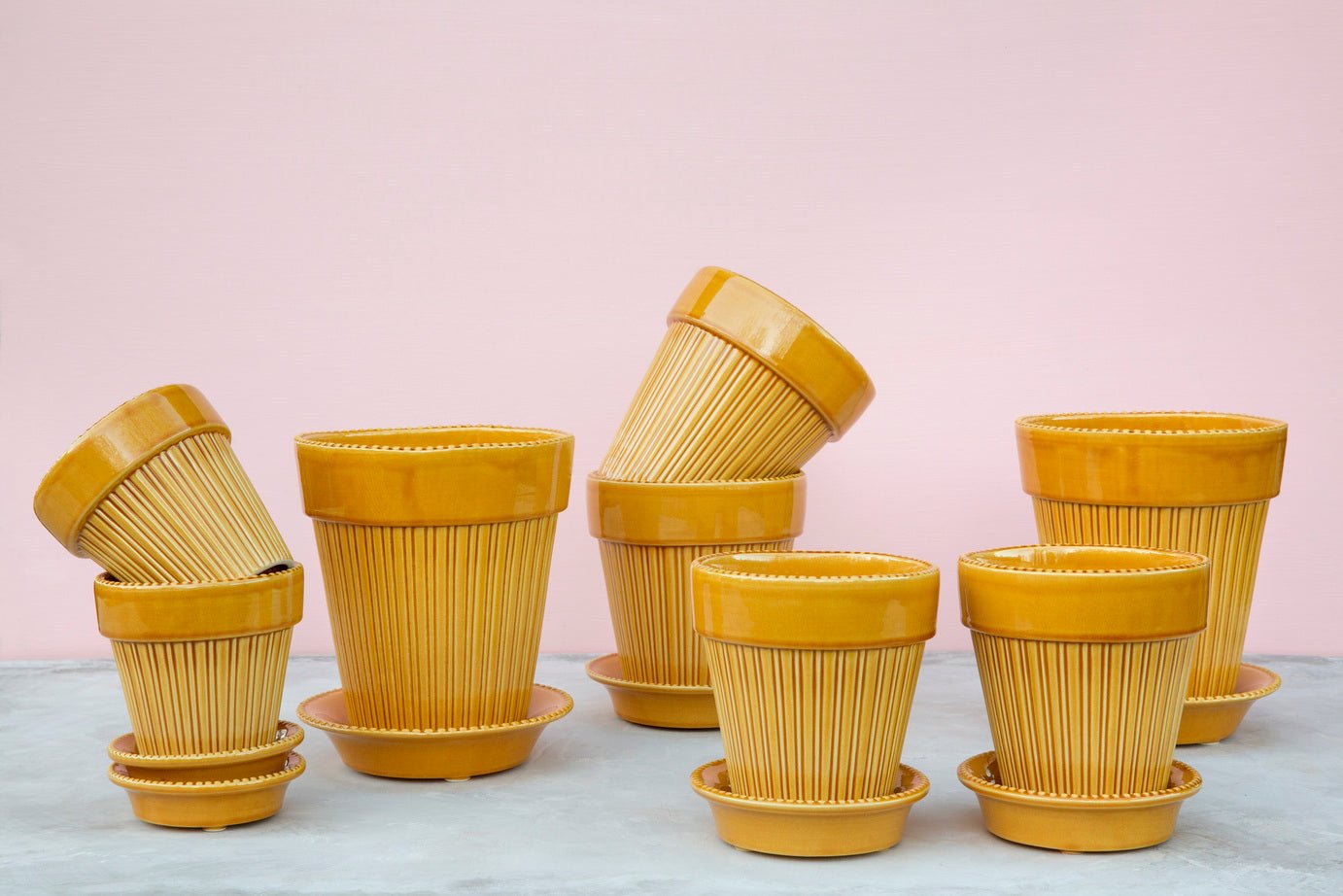 Bergs Potter Simona Kruka med Fat Ø18cm, Gul - Azalea Home