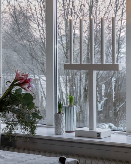 By Rydéns Glimmer Adventsljusstake vit - Azalea Home