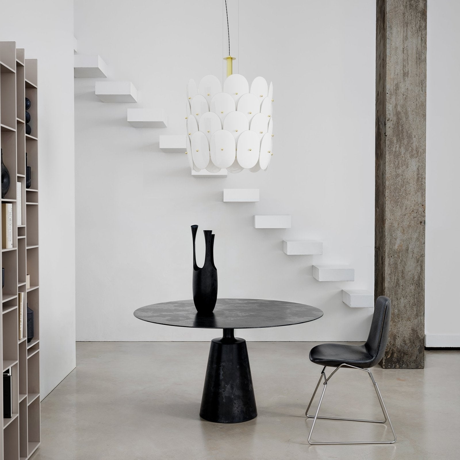By Rydéns Omlott taklampa Ø50 cm mässing/vit - Azalea Home