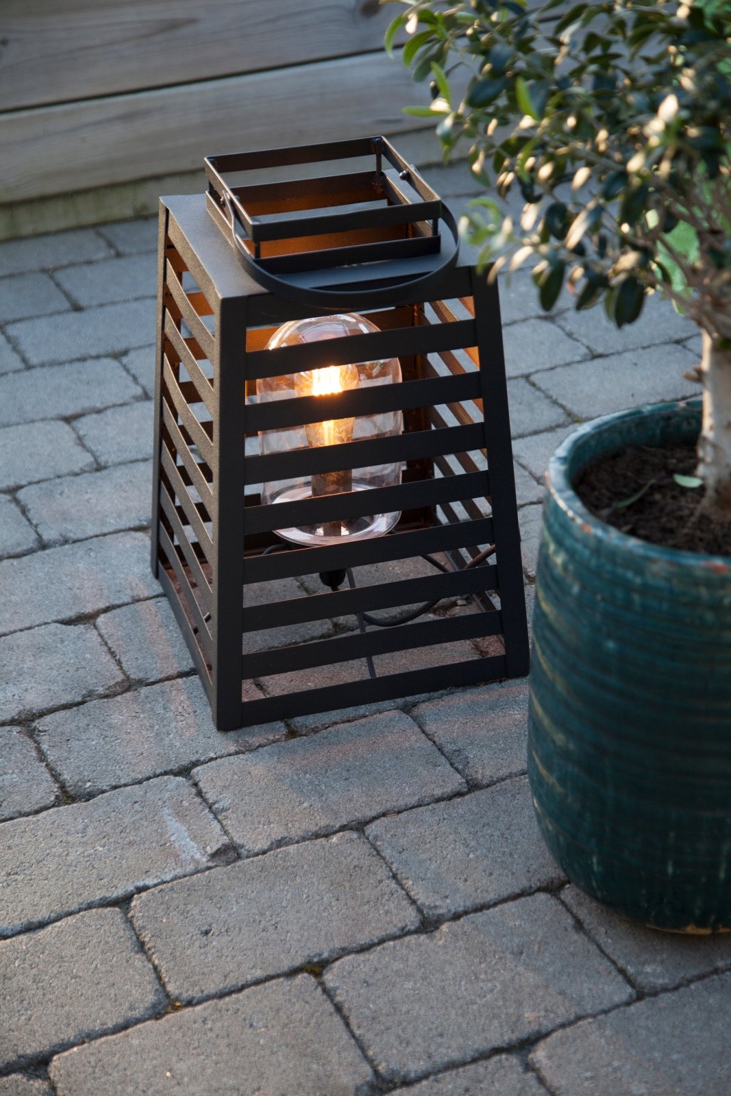 By Rydéns Yankton bord/golvlampa IP44 sandsvart - Azalea Home