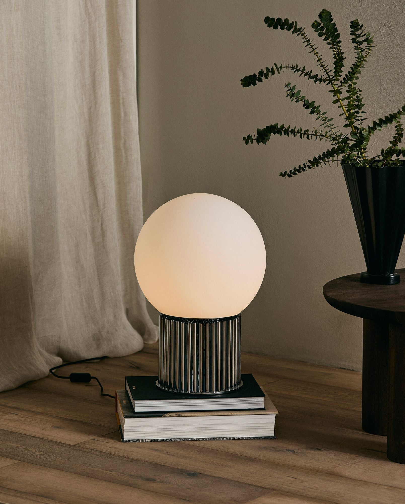 HERMOD Bordslampa, Krom